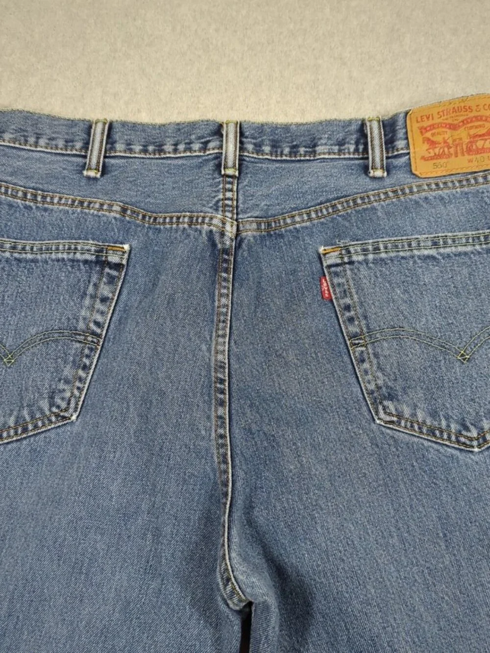 Levi's 550 Jeans Men's 40x30 (Actual 38x29) Blue Denim Relaxed Fit Tapered Leg